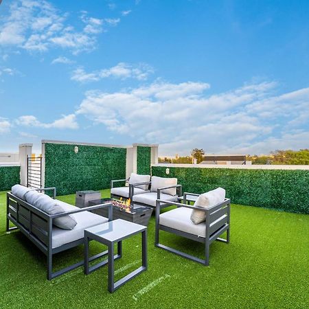 Luxury Home With Rooftop Views Далас Екстериор снимка