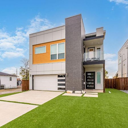Luxury Home With Rooftop Views Далас Екстериор снимка
